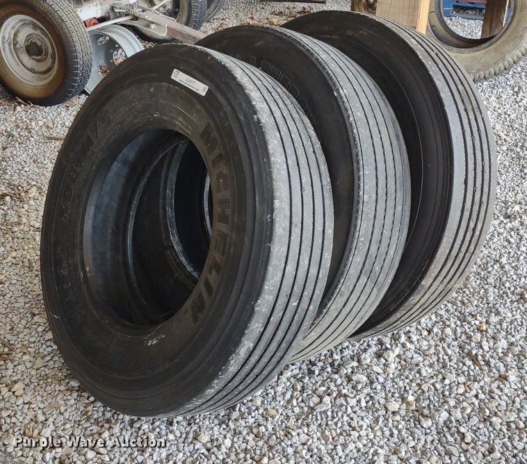 image for item LL9177 (3) tires