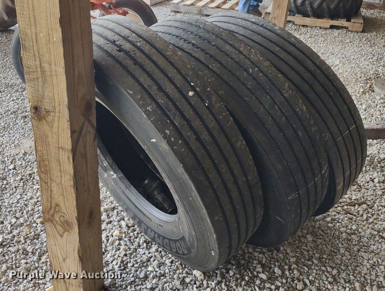 image for item LL9177 (3) tires