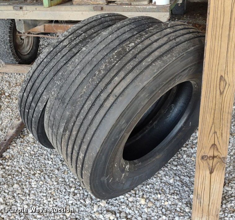 image for item LL9177 (3) tires