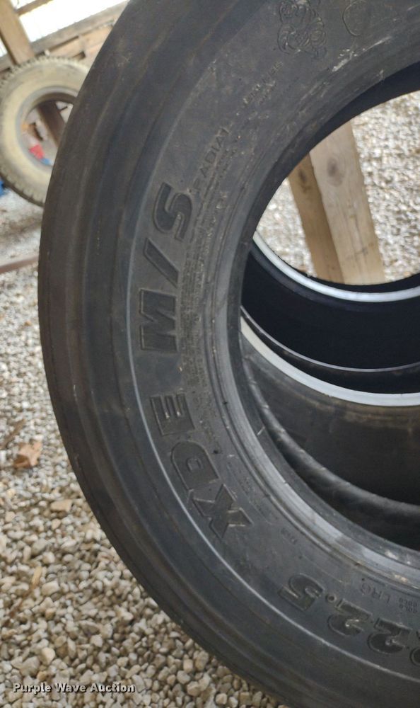 image for item LL9177 (3) tires