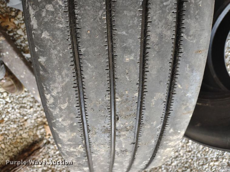 image for item LL9177 (3) tires