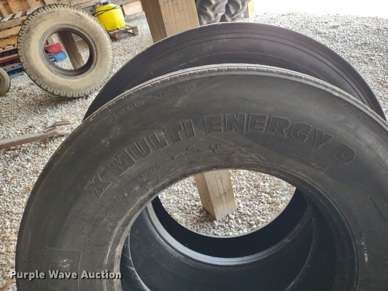 image for item LL9177 (3) tires