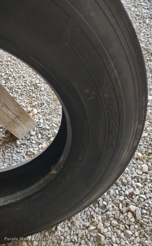 image for item LL9177 (3) tires