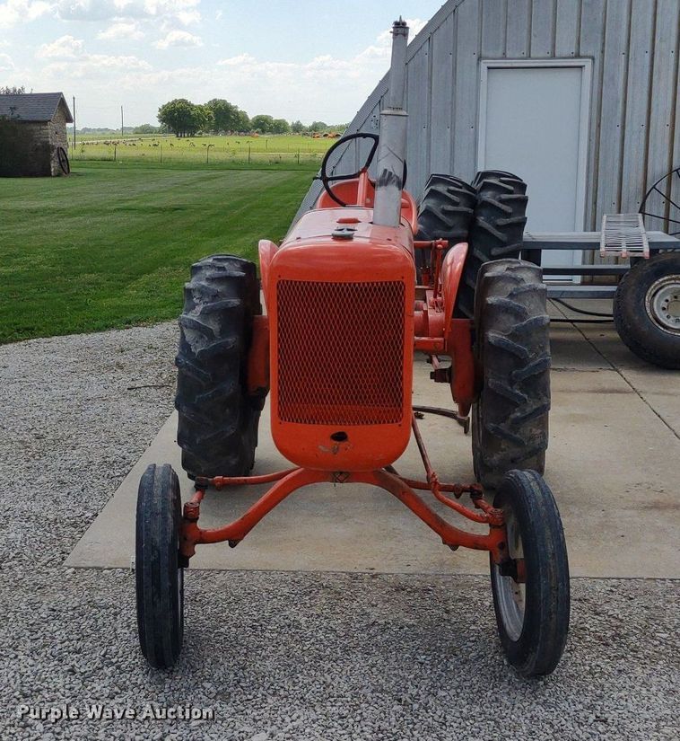 image for item LL9179 1939 Allis Chalmers B  tractor