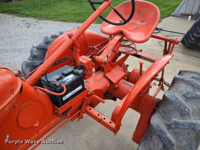 image for item LL9179 1939 Allis Chalmers B  tractor