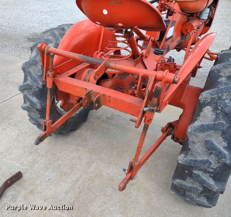 image for item LL9179 1939 Allis Chalmers B  tractor