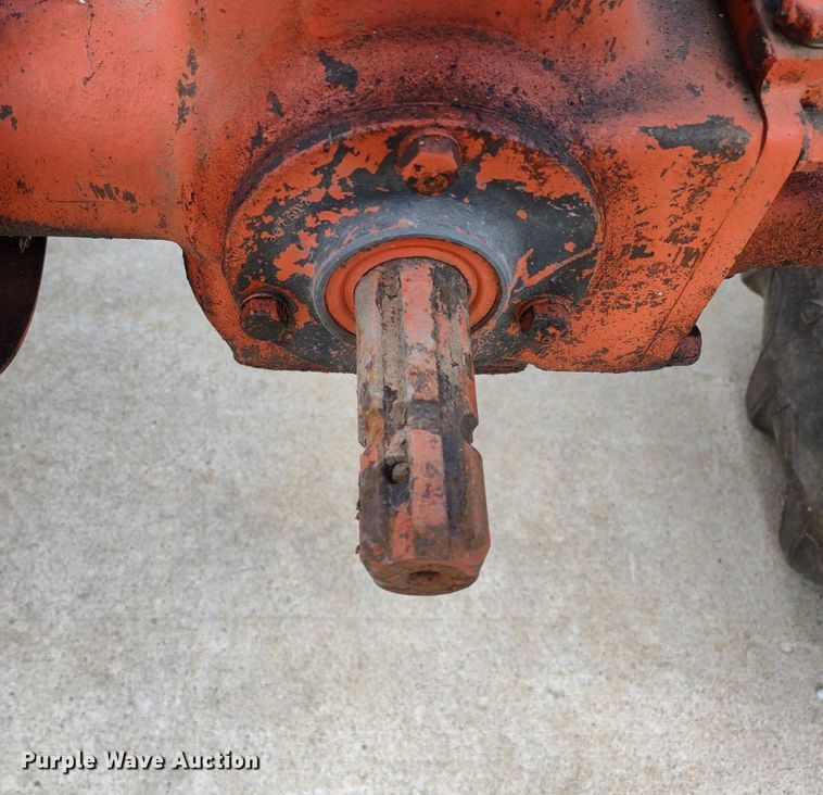 image for item LL9179 1939 Allis Chalmers B  tractor