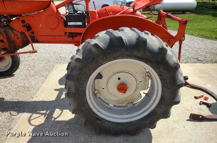 image for item LL9179 1939 Allis Chalmers B  tractor