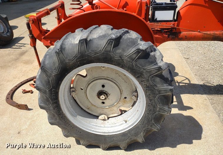 image for item LL9179 1939 Allis Chalmers B  tractor