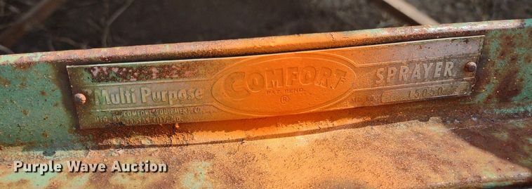 image for item LL9206 (2) pieces of ag equipment