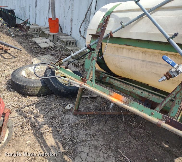 image for item LL9206 (2) pieces of ag equipment