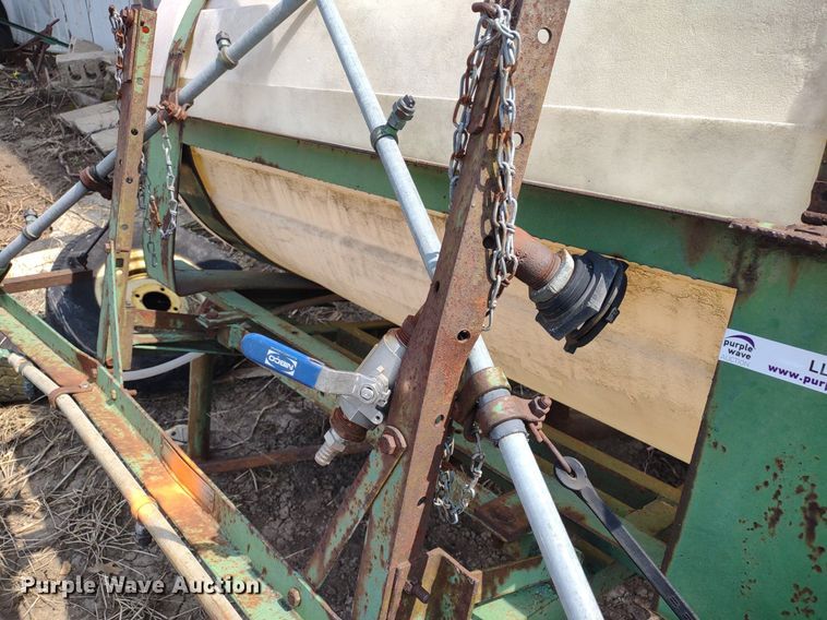 image for item LL9206 (2) pieces of ag equipment