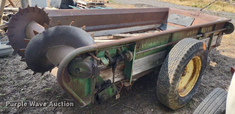 image for item LL9206 (2) pieces of ag equipment