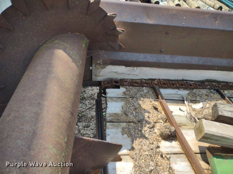 image for item LL9206 (2) pieces of ag equipment