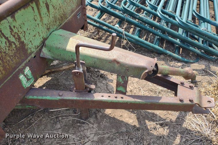 image for item LL9206 (2) pieces of ag equipment