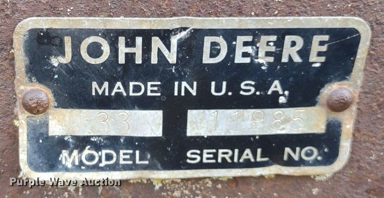 image for item LL9206 (2) pieces of ag equipment