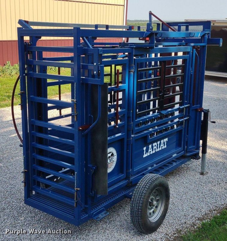 image for item LL9217 Acme Lariat  livestock squeeze chute
