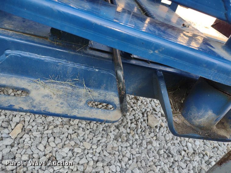 image for item LL9217 Acme Lariat  livestock squeeze chute