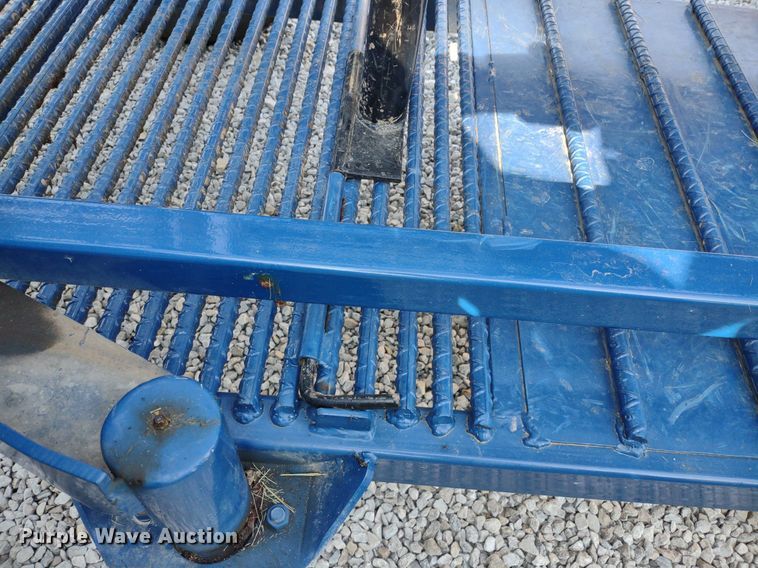 image for item LL9217 Acme Lariat  livestock squeeze chute