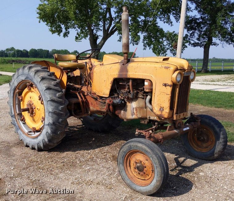 image for item LL9226 1962 Minneapolis Moline 4 Star  tractor
