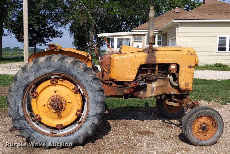 image for item LL9226 1962 Minneapolis Moline 4 Star  tractor