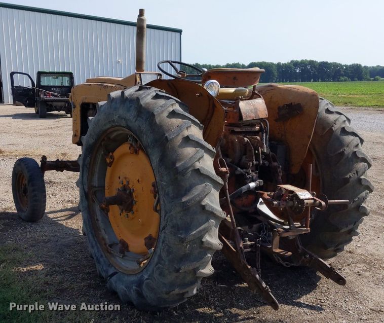 image for item LL9226 1962 Minneapolis Moline 4 Star  tractor