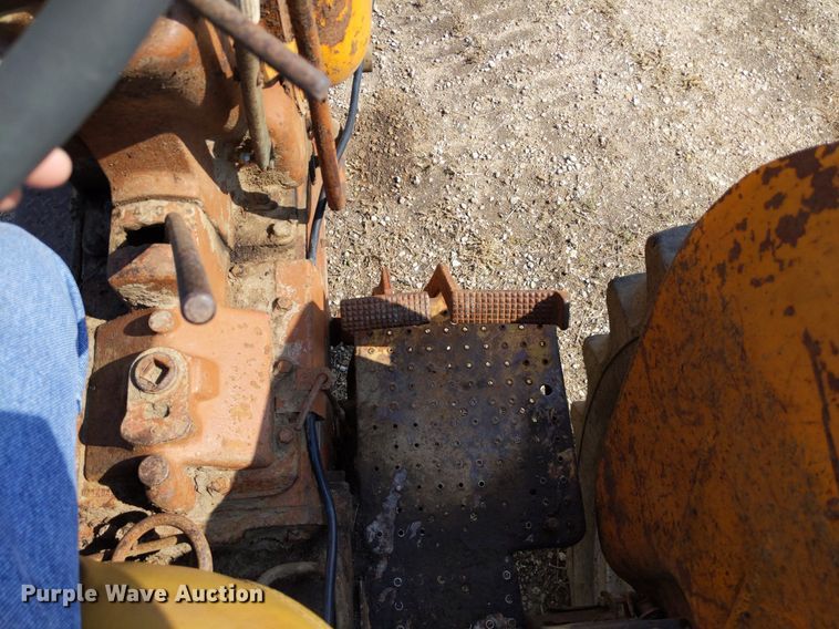 image for item LL9226 1962 Minneapolis Moline 4 Star  tractor