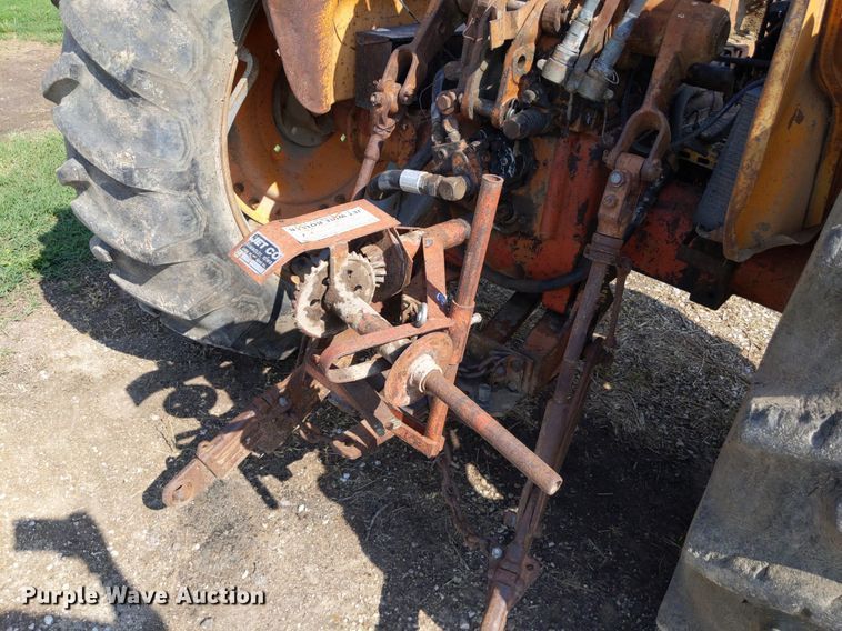 image for item LL9226 1962 Minneapolis Moline 4 Star  tractor