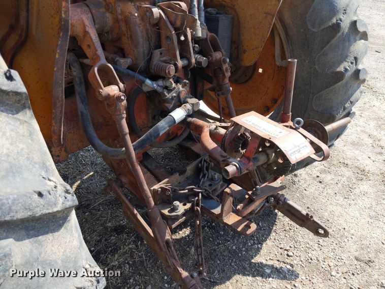 image for item LL9226 1962 Minneapolis Moline 4 Star  tractor