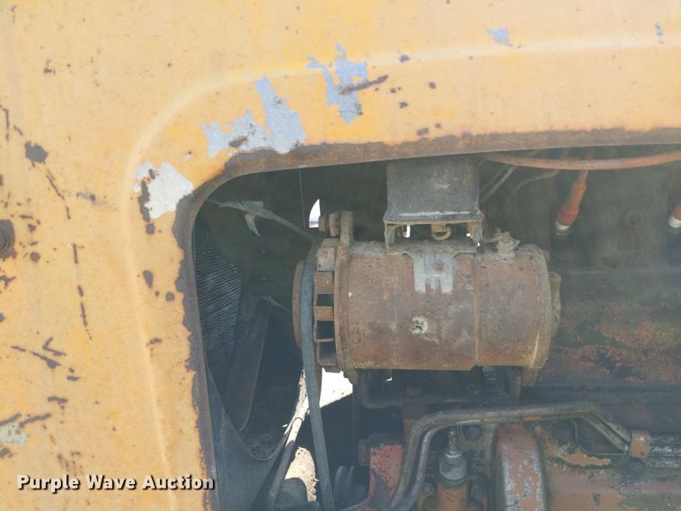 image for item LL9226 1962 Minneapolis Moline 4 Star  tractor