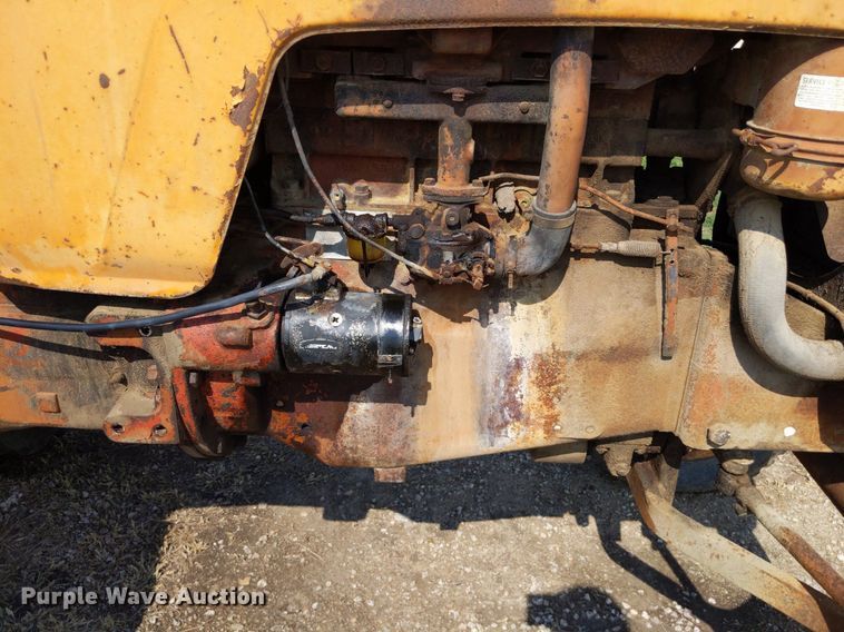 image for item LL9226 1962 Minneapolis Moline 4 Star  tractor