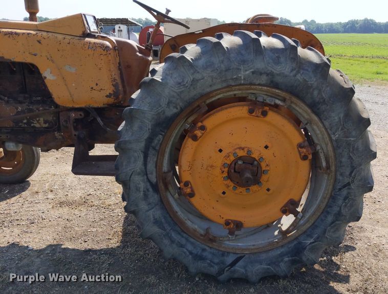 image for item LL9226 1962 Minneapolis Moline 4 Star  tractor