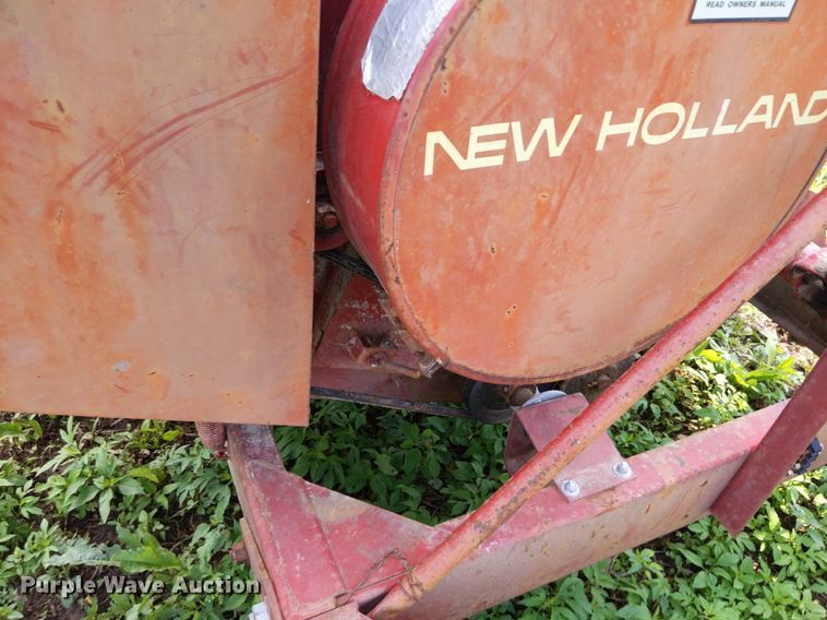 image for item LL9227 New Holland 352  feed grinder/mixer