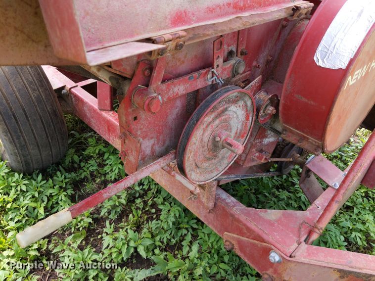 image for item LL9227 New Holland 352  feed grinder/mixer