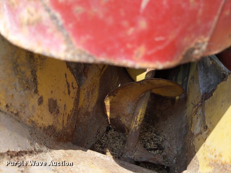 image for item LL9227 New Holland 352  feed grinder/mixer