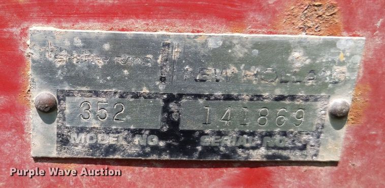 image for item LL9227 New Holland 352  feed grinder/mixer