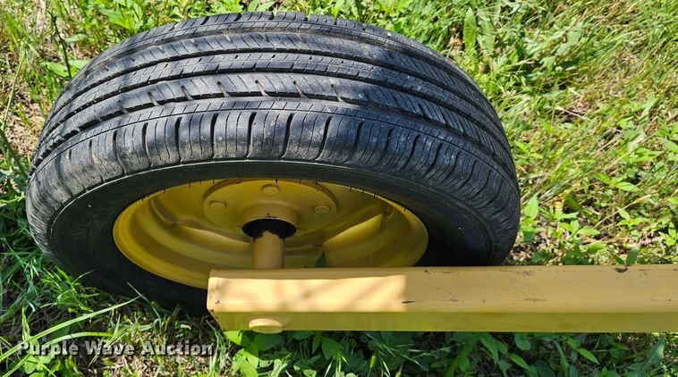 image for item LL9228 Vermeer WR220  hay rake