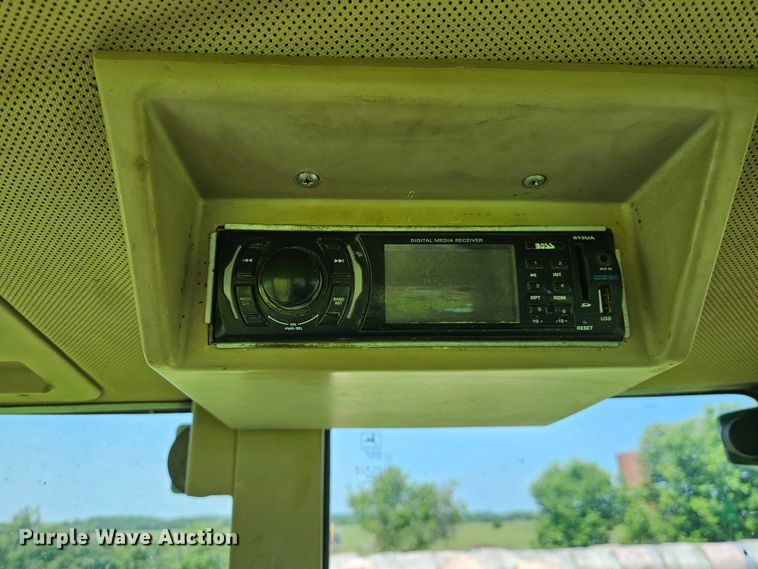 image for item LL9229 John Deere 6410  MFWD tractor