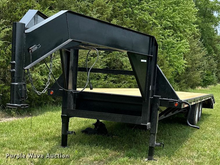 image for item LP9989 1998 Load Trail  equipment trailer