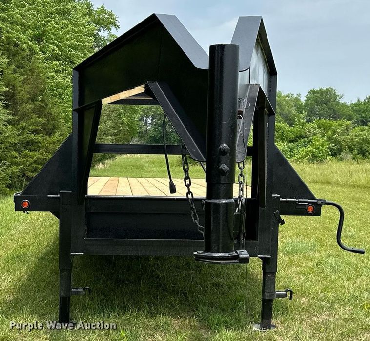 image for item LP9989 1998 Load Trail  equipment trailer