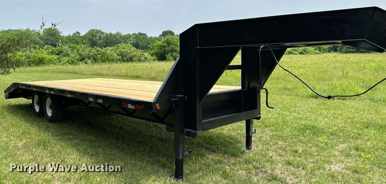 image for item LP9989 1998 Load Trail  equipment trailer