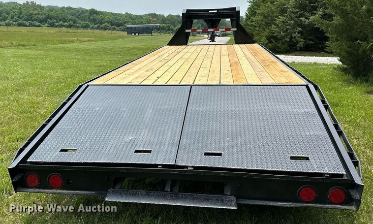 image for item LP9989 1998 Load Trail  equipment trailer