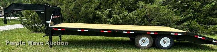 image for item LP9989 1998 Load Trail  equipment trailer