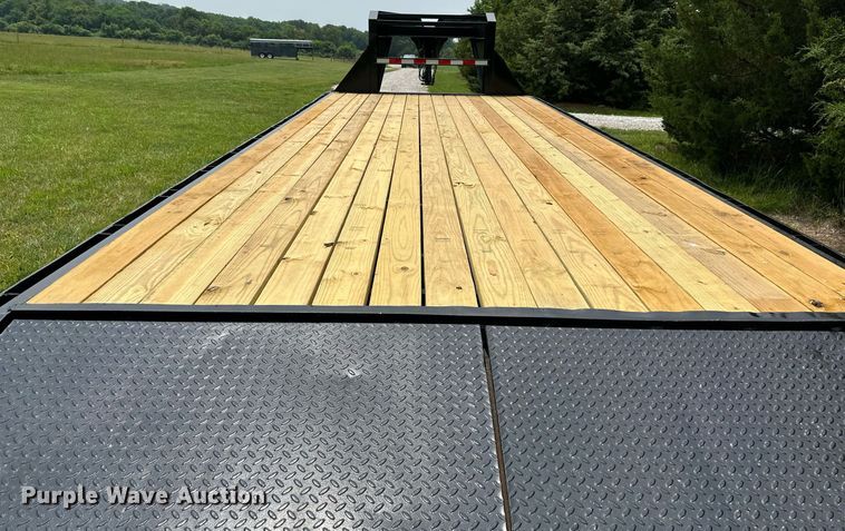 image for item LP9989 1998 Load Trail  equipment trailer