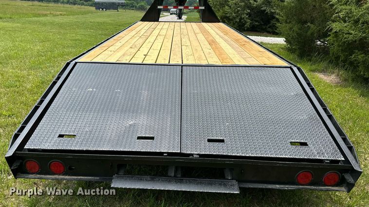 image for item LP9989 1998 Load Trail  equipment trailer