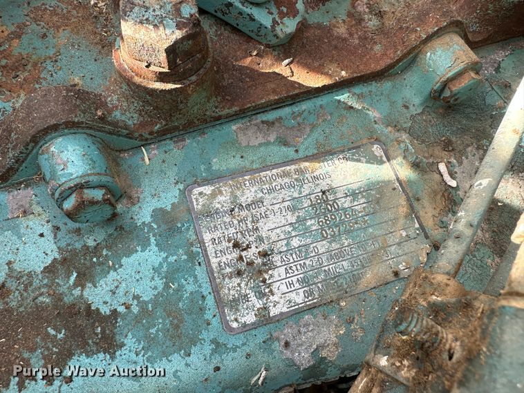 image for item LT9416 1978 International Loadstar 1750  feed mixer truck