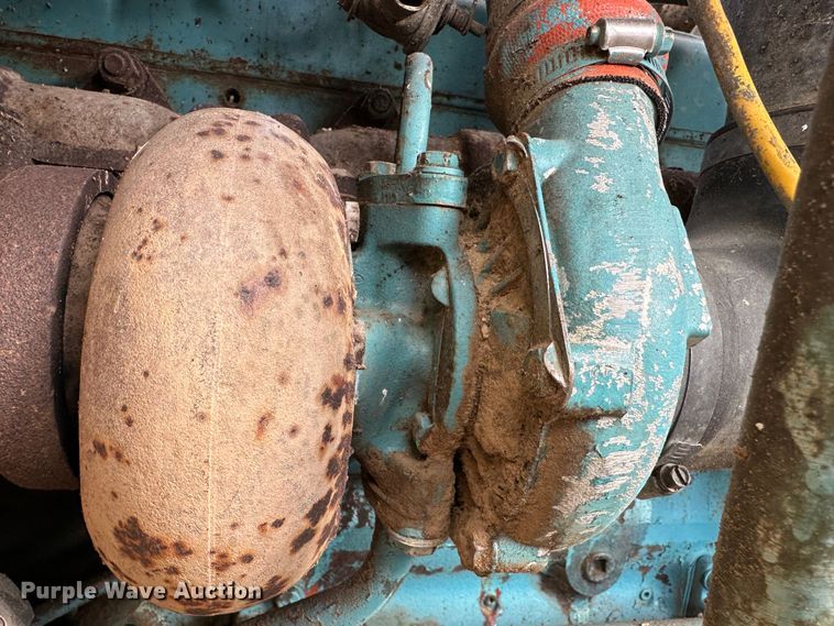 image for item LT9416 1978 International Loadstar 1750  feed mixer truck