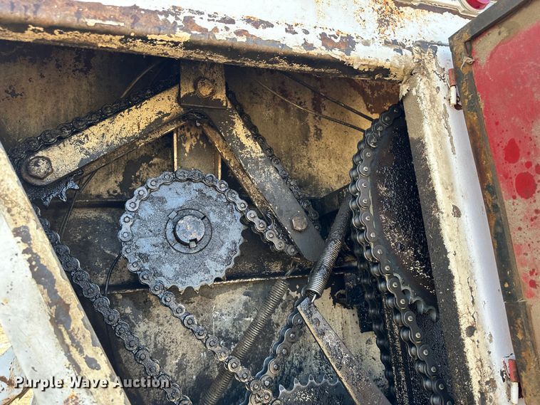 image for item LT9416 1978 International Loadstar 1750  feed mixer truck