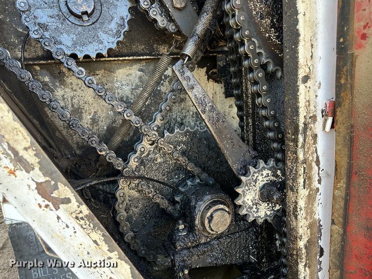 image for item LT9416 1978 International Loadstar 1750  feed mixer truck