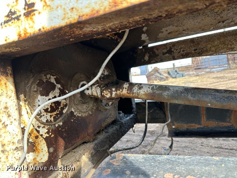 image for item LT9416 1978 International Loadstar 1750  feed mixer truck